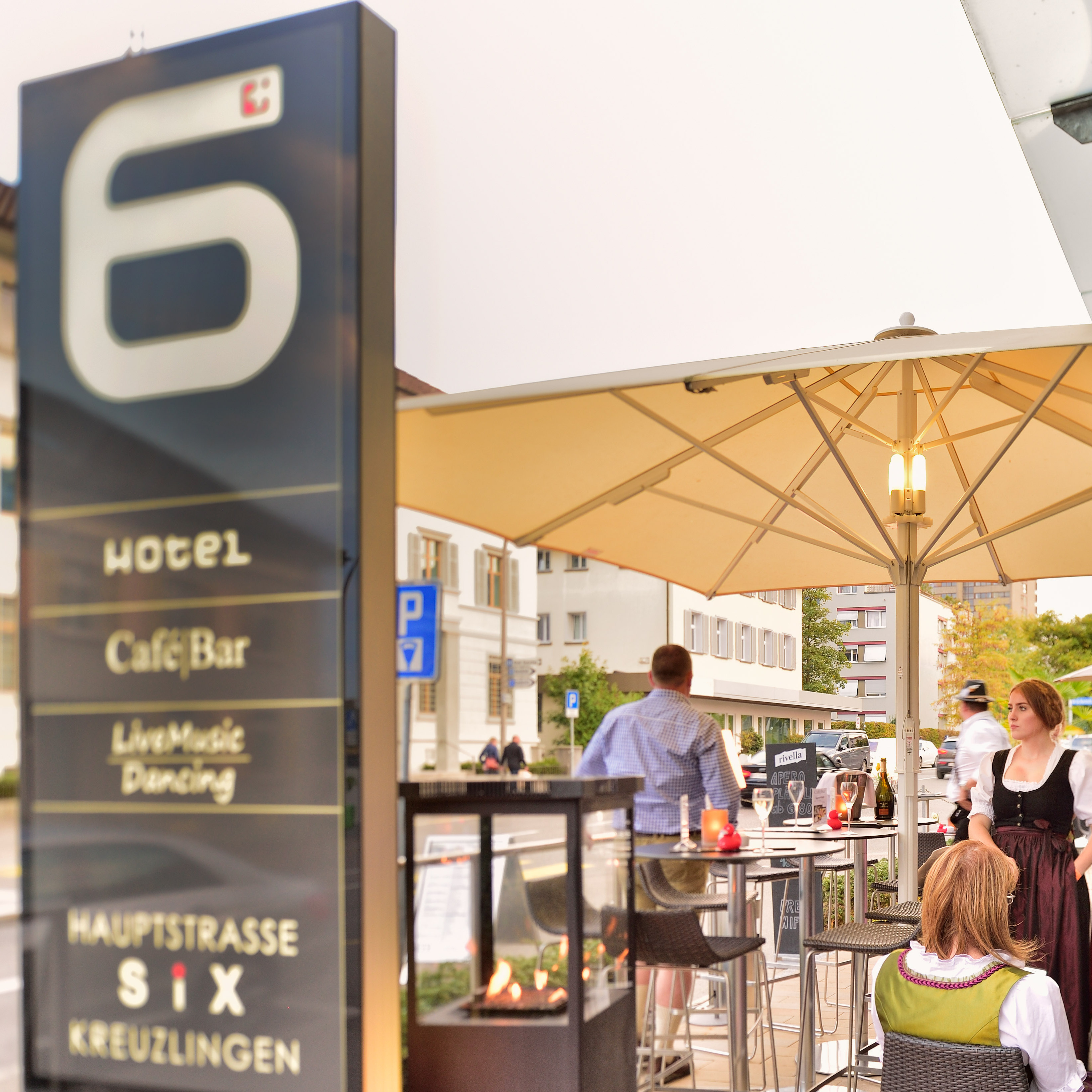 Cafe|Bar
